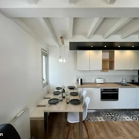 élégant Duplex Neuf à 30 M De L'océan Avec Parking Appartamento *