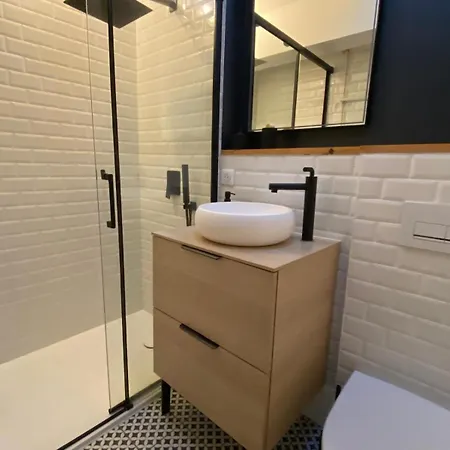élégant Duplex Neuf à 30 M De L'océan Avec Parking Lacanau